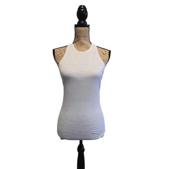 Lululemon Tops - Lululemon white swifty race length tank, size 6